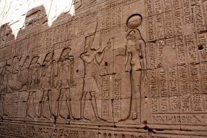 Wandrelief im Tempel von Edfu