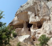 Höhlen im Rose Valley