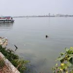 Inder befestigt Fischernetze
