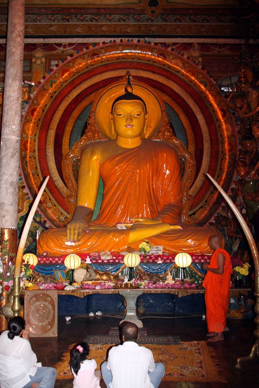 Buddha im Gagaramaya Tempel
