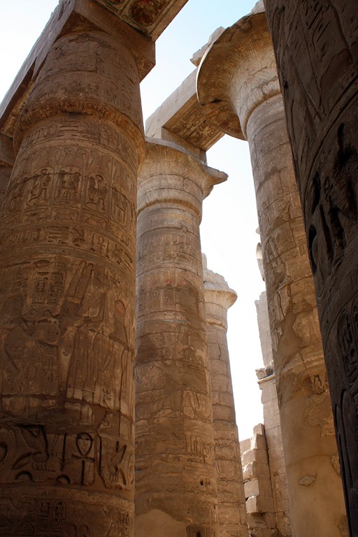 Säulen im Karnak Tempel